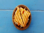 Tost sa tunjevinom i sirom