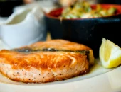 Recept za pečeni losos sa bijelim lukom