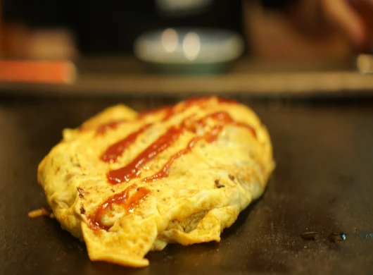 Neodoljivi omlet sa lukom i tikvicom