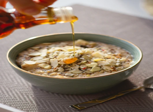 Recept za zobenu kašu sa kajsijama i bademima