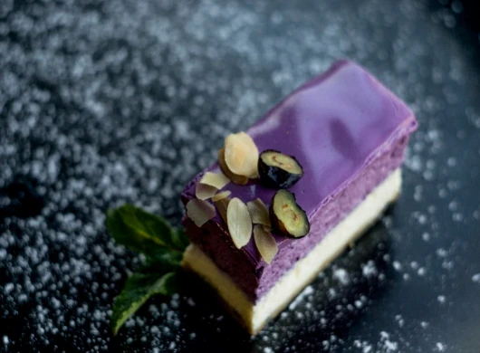 Cheesecake sa borovnicama i bijelom čokoladom