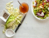 Klasični vinaigrette preljev za salatu