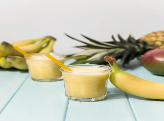 Sok od banane, jabuke, limuna i naranče