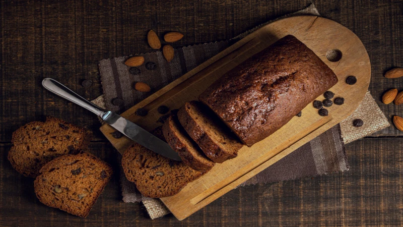 Čokoladni banana kruh sa brusnicama