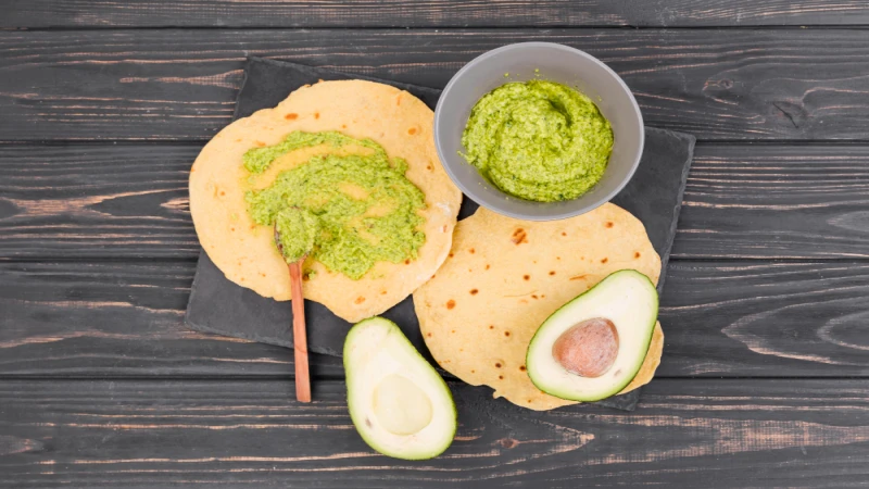 Namaz sa avokadom i zdenka sirom