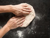 Brzo tijesto za pizzu bez glutena sa jogurtom