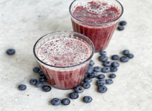 Smoothie od banane i borovnice