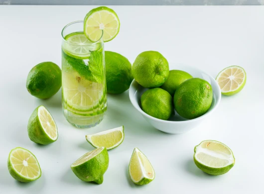 Sok sa limetom i medom