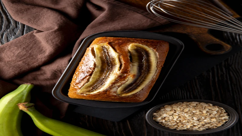 Banana kruh sa kokosom i bademovim brašnom