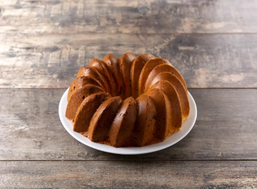 Kuglof sa grožđicama bez glutena