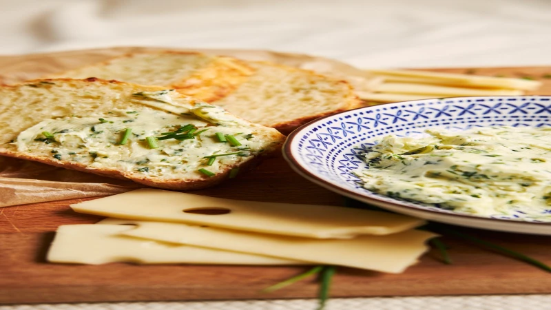 Aromatični domaći začinski maslac