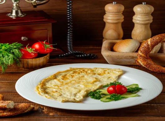 Omlet sa tikvicama i lukom