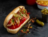 Hot dog sa karameliziranim lukom