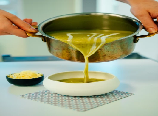 Krem juha sa tikvicama i porilukom