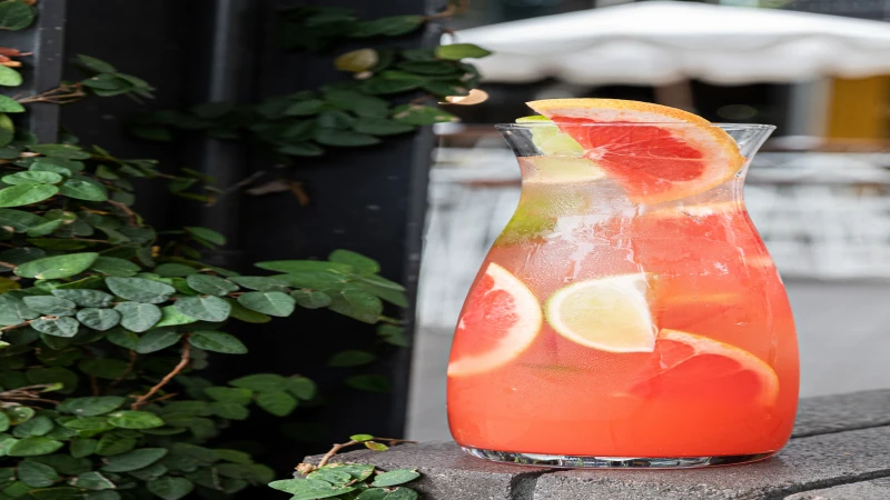 PRirodni sok od naranče i grejpa