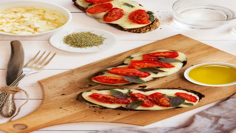 Caprese sendvič