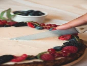 Tart kolač sa kupinama